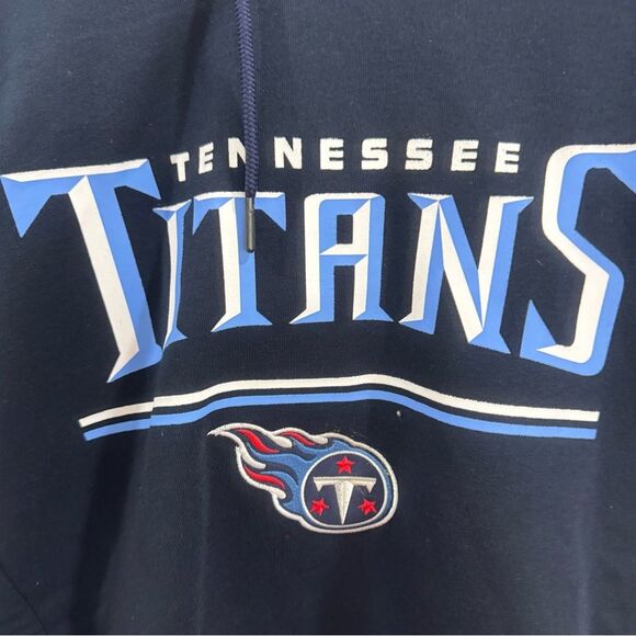 NFL Tennessee Titans team logo navy pullover hoodie size medium NWT - Picture 2 of 7